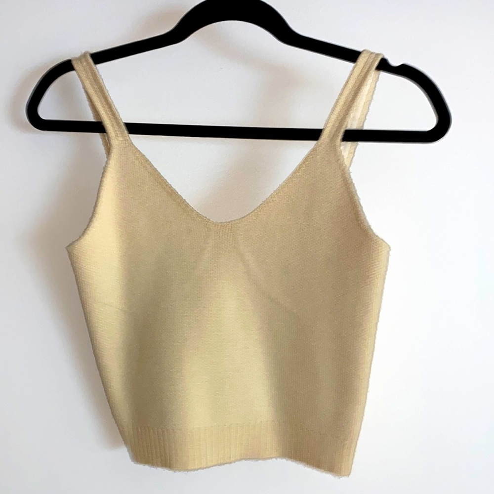 NEW w/o tags. ZARA. Knit crop top. Small. True to size. Light beige/ cream.